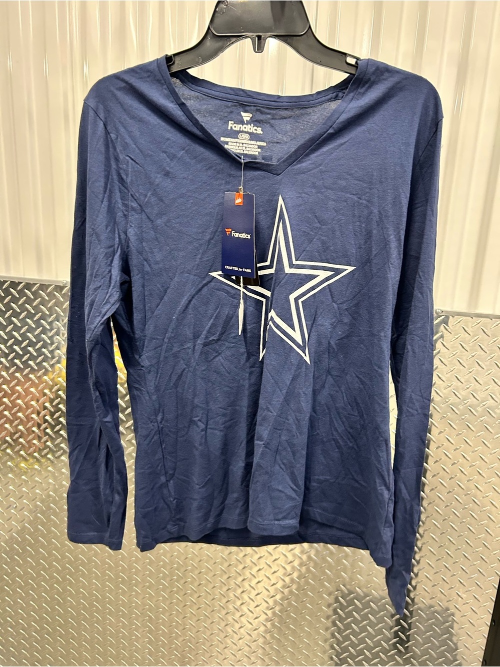 Fanatics Navy Long Sleeve V-Neck Tee with White Star